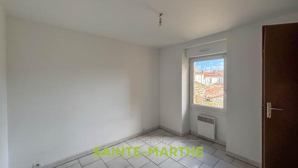 Niort centre, appartement type 2. Niort (79000)