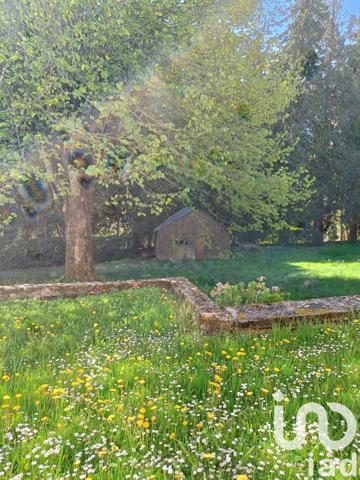 Maison rustique 9 pièces de 255 m² à Saint-Setiers (19290)