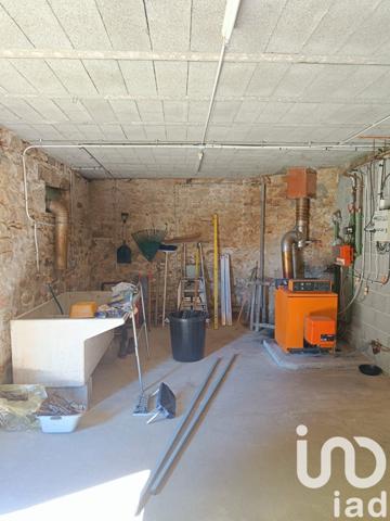 Maison rustique 9 pièces de 255 m² à Saint-Setiers (19290)