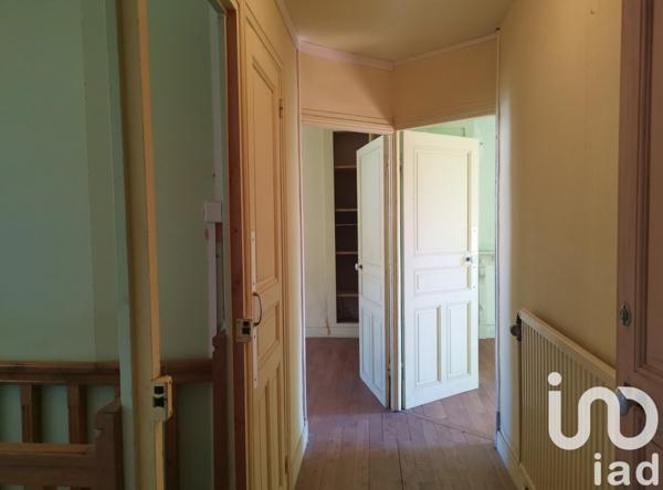 Maison rustique 9 pièces de 255 m² à Saint-Setiers (19290)