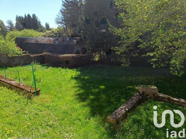 Maison rustique 9 pièces de 255 m² à Saint-Setiers (19290)