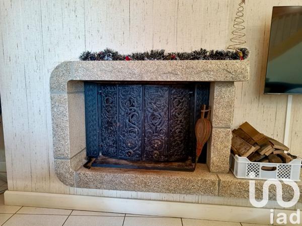 Maison rustique 9 pièces de 255 m² à Saint-Setiers (19290)