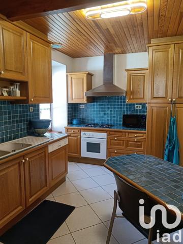 Maison rustique 9 pièces de 255 m² à Saint-Setiers (19290)