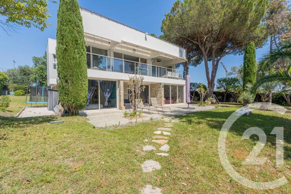 Maison à vendre  6 pièces - 185,88 m 2   BIOT  - 06