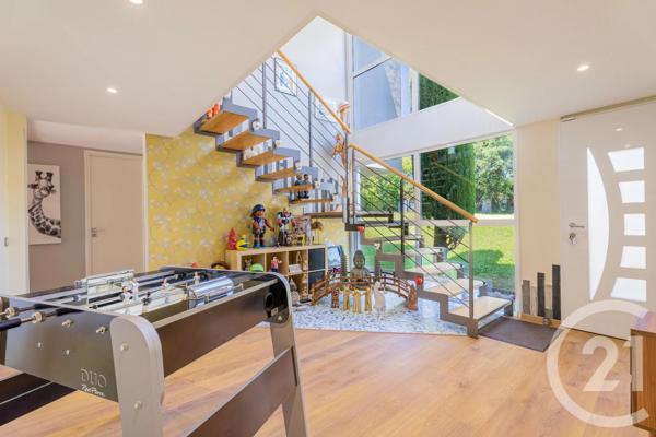 Maison à vendre  6 pièces - 185,88 m 2   BIOT  - 06