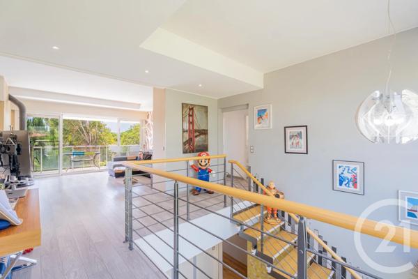 Maison à vendre  6 pièces - 185,88 m 2   BIOT  - 06