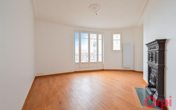 Appartement à vendre    3 pièces • 53,20 m2 Paris 13