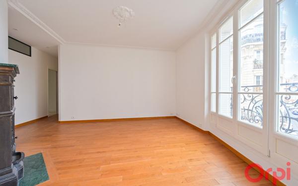 Appartement à vendre    3 pièces • 53,20 m2 Paris 13