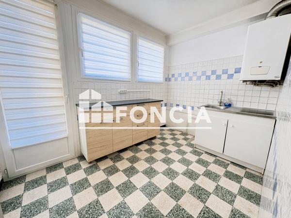 Location Appartement 3 pièces 57.23 m² - 735-37 AVENUE COLONEL PICOT Toulon 83100