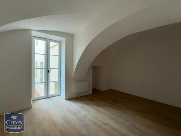 Appartement à louer 3 pièces 74.1m²