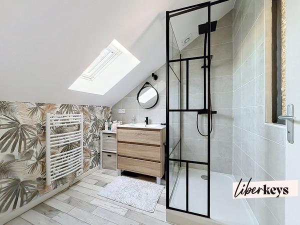 Maison de village rénovée avec jardin - 2 pièces - 48 m2- Fresnay-sur-Sarthe
