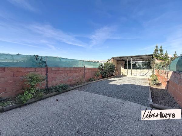 Maison de village rénovée avec jardin - 2 pièces - 48 m2- Fresnay-sur-Sarthe