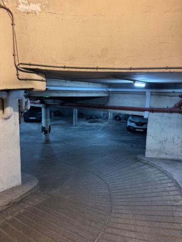 Parking à louer Paris 16