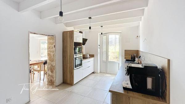 Maison de charme à fort potentiel sur Peyrolles !