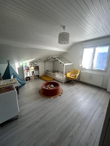 Maison familiale 4 ch., bureau, grande terrasse