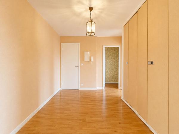 Appartement Orleans 3 pièces de 85.63 m2 avec balcon, ascenseur, parking et cave