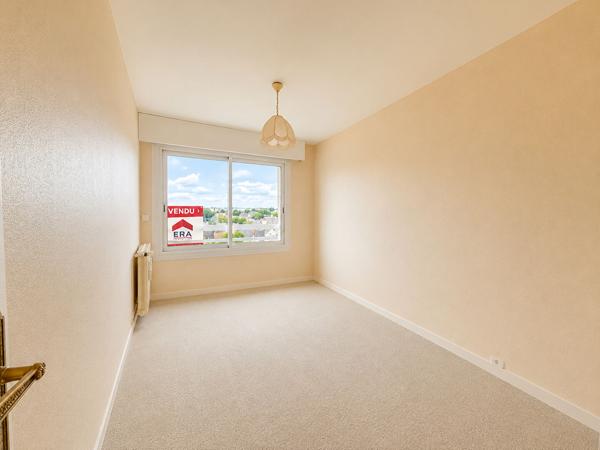 Appartement Orleans 3 pièces de 85.63 m2 avec balcon, ascenseur, parking et cave