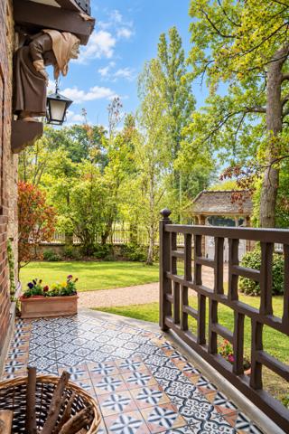Maison Le Vésinet 9 pièces 214 m² Le vesinet