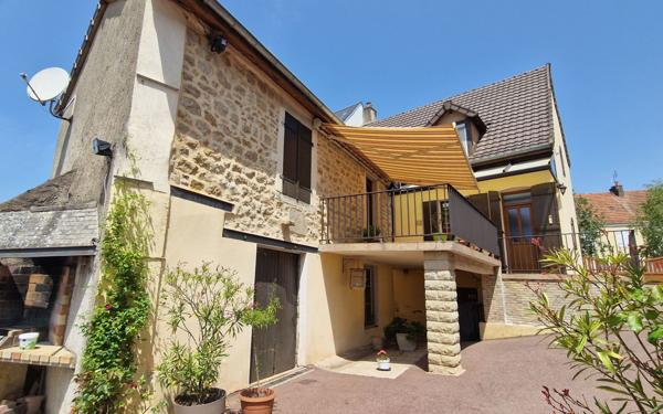 Maison à vendre    6 pièces •  Saint-Vallier