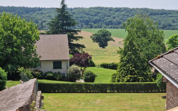 Maison à vendre    6 pièces •  Saint-Vallier