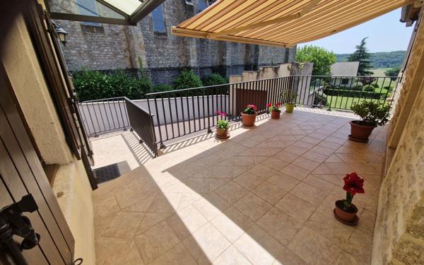 Maison à vendre    6 pièces •  Saint-Vallier