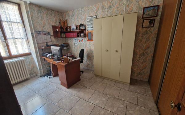 Maison à vendre    6 pièces •  Saint-Vallier