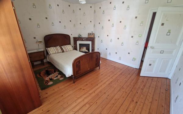 Maison à vendre    6 pièces •  Saint-Vallier