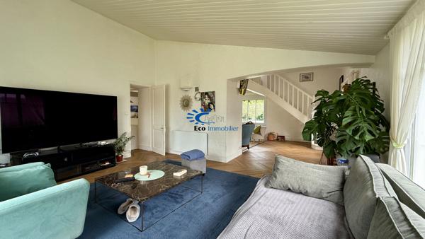 SAINT ROGATIEN MAISON 4 CHAMBRES PISCINE GARAGE  La rochelle