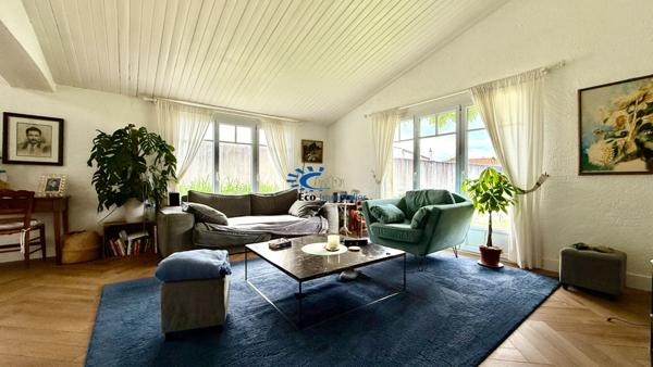 SAINT ROGATIEN MAISON 4 CHAMBRES PISCINE GARAGE  La rochelle