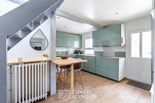 Maison de ville rénovée avec terrasse en centre ville de Crépy-en-Valois