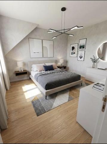 ✅Secteur Poudrette / Sainte-Anne (ou secteur Poudrette), à la frontière avec le quartier de La Basoche.
C'est une zone principalement résidentielle et calme, située au nord/nord-est de la commune.

✅Découvrez cette maison familiale à fort potentiel, implantée sur une parcelle de 300 m² entièrement close. Idéalement située à proximité immédiate des commerces, écoles, transports et de la RN3. 

✅Au rez-de-chaussée :
 Entrée avec rangement
 Double séjour lumineux
 Cuisine attenante (cloison ouvrable sur le séjour, la terrasse et le jardin)
 Salle d’eau avec WC

✅À l’étage :
 3 chambres
 Salle de bains
 Combles (stockage ou aménagement possible)

✅Les plus & extérieurs :
 Sous-sol total : double garage, cave et buanderie
 Dépendance de 31 m² en fond de jardin : idéale pour studio, bureau, cabinet libéral ou rendement locatif

 ✅Travaux récents : toiture hydrofugée et isolation des combles réalisées en janvier 2025

✅Informations complémentaires :
 Travaux de rafraîchissement à prévoir (maison et dépendance)
 
✅Premier contact par message ou téléphone pour organiser une visite.

☎️ 06 23 62 12 74
✉️d.msadek@bskimmobilier.com