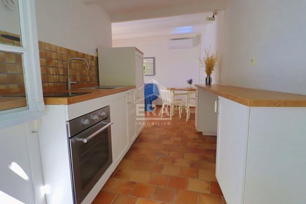 À LOUER MAISON 55 m² MEUBLÉ AVEC JARDIN DE 100 m² -POINTE ROUGE - À 300 M DE LA MER