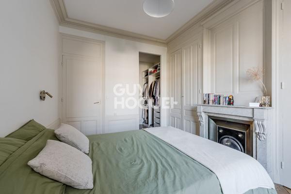 Appartement traversant - vue dégagée - ascenseur - cave