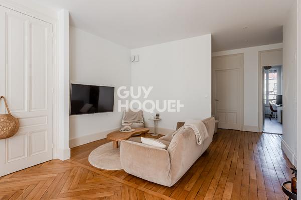 Appartement traversant - vue dégagée - ascenseur - cave