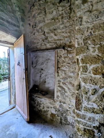 Spacieux T4 vue Sainte Victoire + remise et atelier