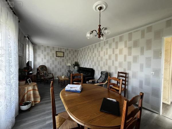 Maison à vendre à Brionne dans l'Eure (27800), ref : 27049-858