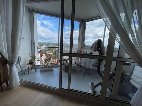 VANNES secteur Ménimur appartement 78 m², 2 chambres, commerces, bus, écoles.