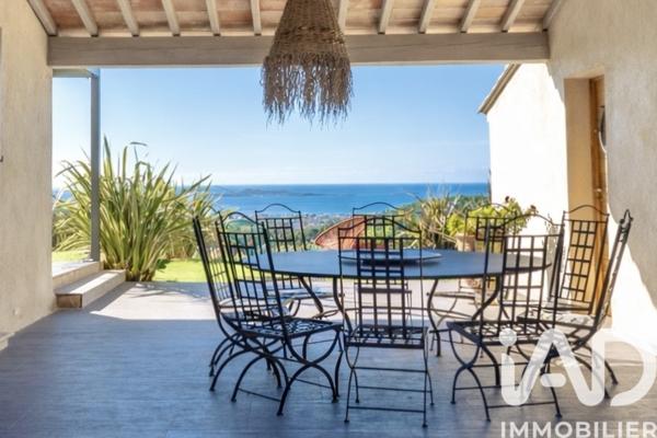 Maison à vendre 7 pièces 270 m² Ollioules