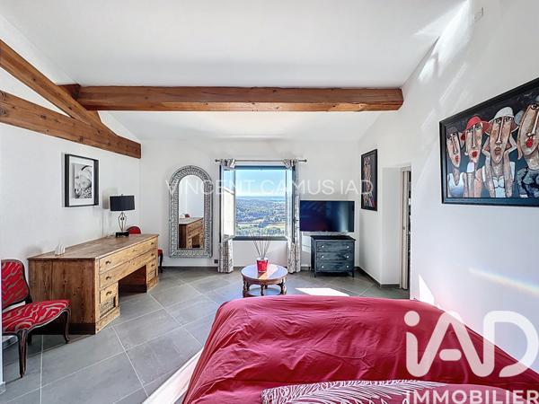 Maison à vendre 7 pièces 270 m² Ollioules