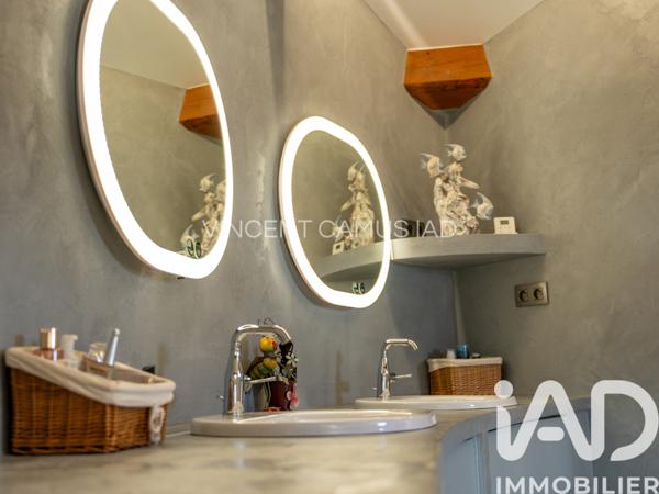 Maison à vendre 7 pièces 270 m² Ollioules