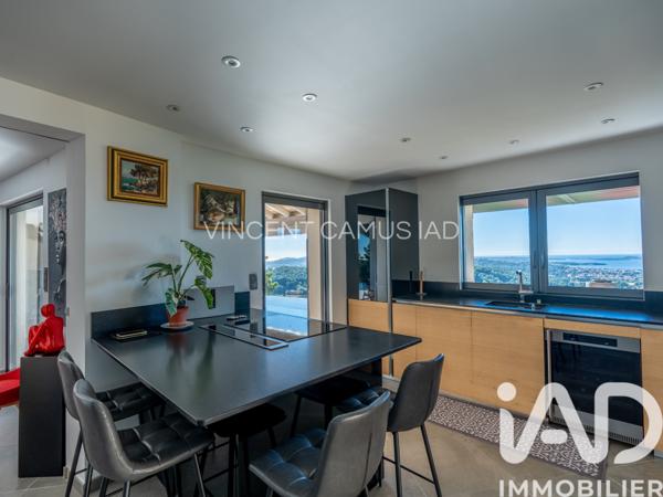 Maison à vendre 7 pièces 270 m² Ollioules