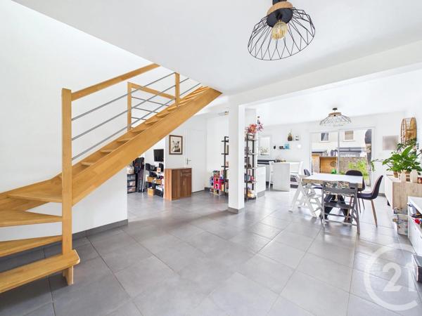 Maison à vendre  6 pièces - 99,36 m 2   OLLAINVILLE  - 91