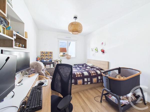 Maison à vendre  6 pièces - 99,36 m 2   OLLAINVILLE  - 91