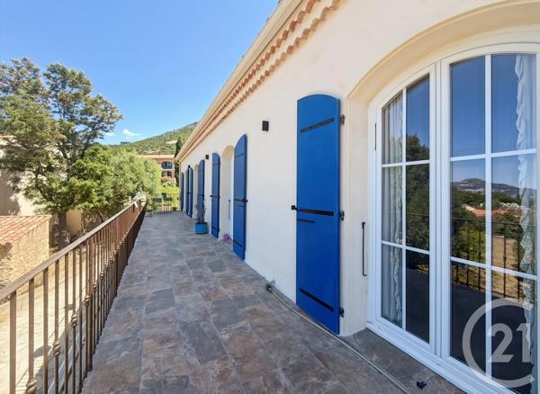 Appartement T3 à vendre  3 pièces - 121,35 m 2   CALVI  - 202