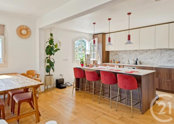 Appartement T3 à vendre  3 pièces - 121,35 m 2   CALVI  - 202