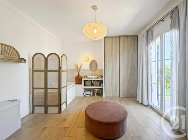 Appartement T3 à vendre  3 pièces - 121,35 m 2   CALVI  - 202