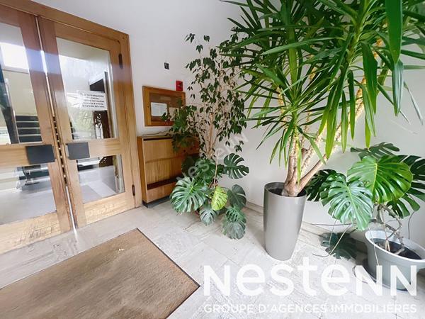 Appartement - 2 chambres - lumineux - balcon - stationnement - garage - cave - grenier