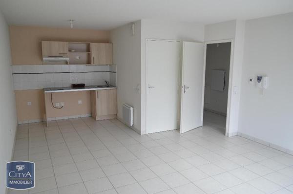 Appartement à louer 2 pièces 47.01m²