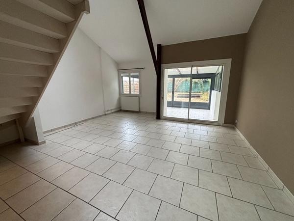 Maison à vendre - Joue Les Tours - 5 chambres -105 m2