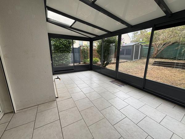 Maison à vendre - Joue Les Tours - 5 chambres -105 m2